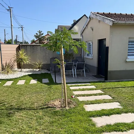 Cosy Le Mans Holiday home *